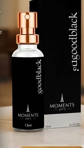 Frasco e caixa do perfume de bolso Goodblack da Moments Paris, fragrância amadeirado e ambarado.