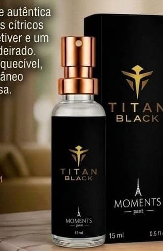 Frasco e caixa do perfume de bolso Titan Black da Moments Paris, fragrância oriental e amadeirado e frutal.